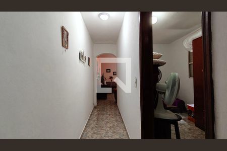 Corredor de casa à venda com 7 quartos, 264m² em Vila Bancaria Munhoz, São Paulo