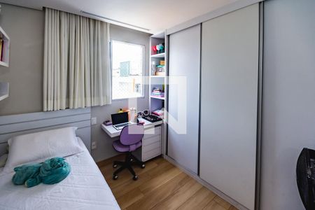 Apartamento à venda com 4 quartos, 250m² em Castelo, Belo Horizonte