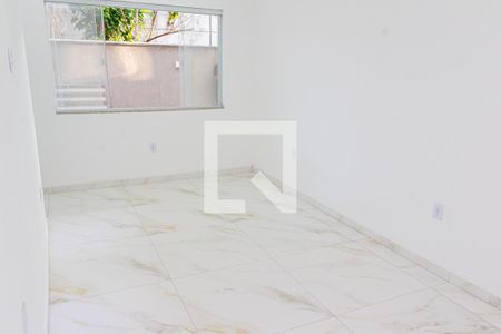 Sala de casa de condomínio para alugar com 2 quartos, 102m² em Campo Grande, Rio de Janeiro