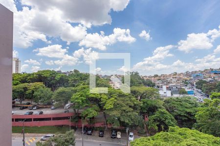 Vista da sala  de apartamento para alugar com 2 quartos, 55m² em Jardim Prudência, Diadema