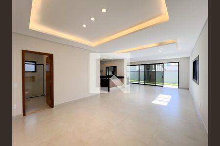 Casa de Condomínio para alugar com 3 quartos, 220m² em Colina dos Pinheiros, Valinhos