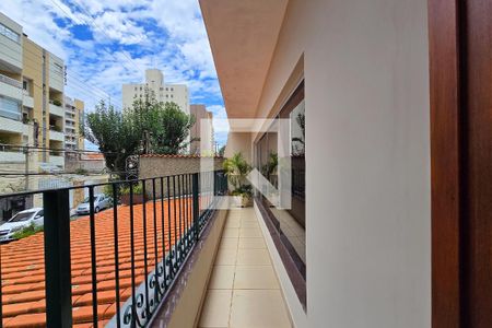 Sacada de casa à venda com 4 quartos, 300m² em Centro, São Bernardo do Campo