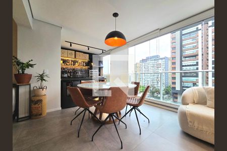 Varanda de apartamento à venda com 2 quartos, 81m² em Moema, São Paulo