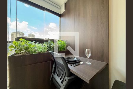 Sala de kitnet/studio para alugar com 1 quarto, 27m² em Jardim das Acacias, São Paulo