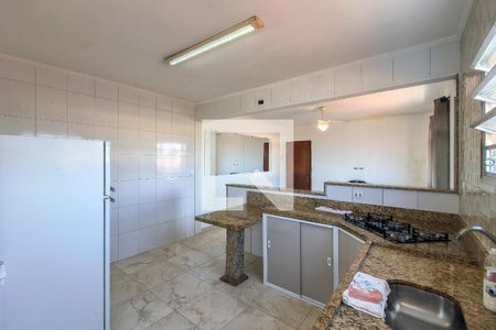 Cozinha  de apartamento para alugar com 2 quartos, 85m² em Vila Caiçara, Praia Grande