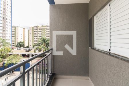 Varanda e Área de Serviço  de kitnet/studio para alugar com 1 quarto, 30m² em Chácara Califórnia, São Paulo
