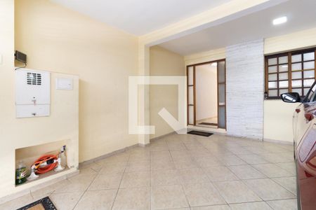 Garagem  de casa à venda com 3 quartos, 180m² em Sacomã, São Paulo