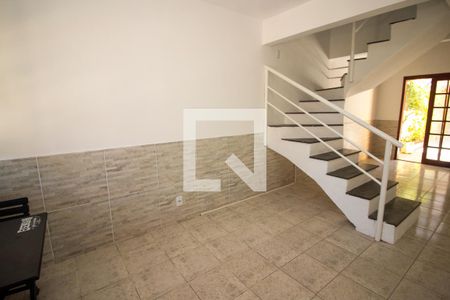 Sala de casa à venda com 4 quartos, 98m² em Hípica, Porto Alegre