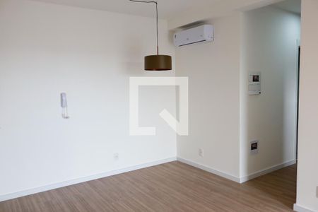 Sala de apartamento à venda com 3 quartos, 67m² em Vila Osasco, Osasco