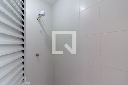 Banheiro de Serviço de casa à venda com 3 quartos, 62m² em Jardim Marajoara, São Paulo