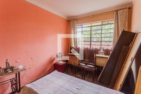 Quarto 1 de casa à venda com 4 quartos, 180m² em Esplanada, Belo Horizonte