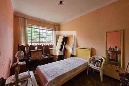 Quarto 1 de casa à venda com 3 quartos, 180m² em Esplanada, Belo Horizonte