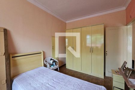 Quarto 1 de casa à venda com 3 quartos, 180m² em Esplanada, Belo Horizonte