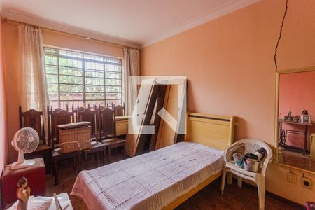 Quarto 1 de casa à venda com 4 quartos, 180m² em Esplanada, Belo Horizonte