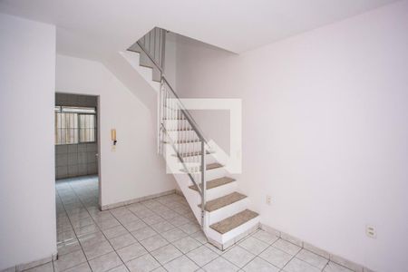 Sala de casa para alugar com 2 quartos, 200m² em Serraria, Diadema