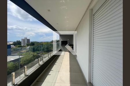 Sala de apartamento à venda com 3 quartos, 140m² em Morro do Espelho, São Leopoldo