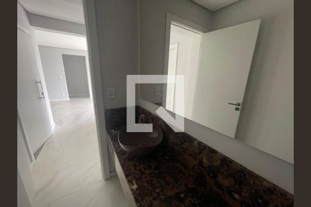 Lavabo de apartamento à venda com 3 quartos, 140m² em Morro do Espelho, São Leopoldo