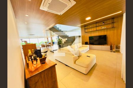 Sala de casa de condomínio à venda com 4 quartos, 385m² em Colinas da Anhanguera, Santana de Parnaíba