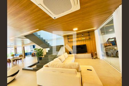 Sala de casa de condomínio à venda com 4 quartos, 385m² em Colinas da Anhanguera, Santana de Parnaíba