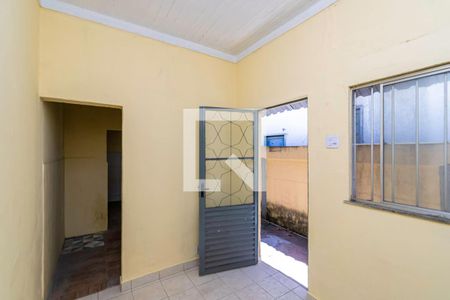 Casa para alugar com 1 quarto, 70m² em Olaria, Rio de Janeiro