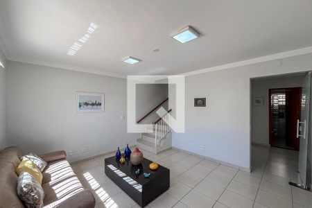 Sala de casa para alugar com 2 quartos, 250m² em Vila Moinho Velho, São Paulo