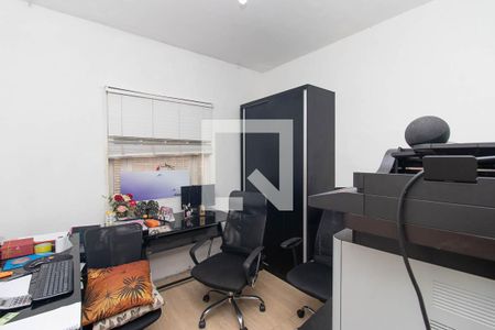 Casa à venda com 2 quartos, 100m² em Vila Nivi, São Paulo