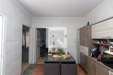 Casa à venda com 2 quartos, 100m² em Vila Nivi, São Paulo