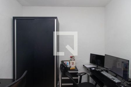 Casa à venda com 2 quartos, 100m² em Vila Nivi, São Paulo