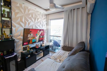 Sala de apartamento à venda com 2 quartos, 44m² em Irajá, Rio de Janeiro