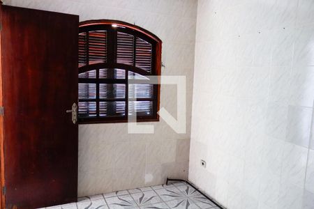 Despensa de casa à venda com 3 quartos, 221m² em Jardim das Flores, Osasco