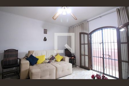 Casa à venda com 6 quartos, 350m² em Vila Renato (zona Leste), São Paulo