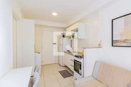 Sala/Cozinha de apartamento para alugar com 1 quarto, 30m² em Jardim Caravelas, São Paulo