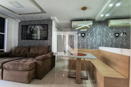 Sala de apartamento para alugar com 2 quartos, 56m² em Jacarepaguá, Rio de Janeiro