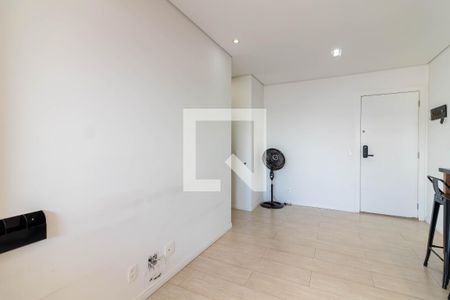 Sala de Estar de apartamento à venda com 2 quartos, 69m² em Santa Teresinha, São Paulo