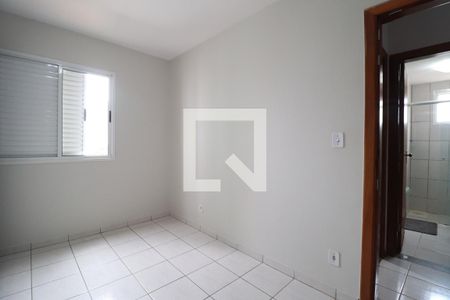 Quarto 1 de apartamento para alugar com 3 quartos, 90m² em Centro, Uberlândia