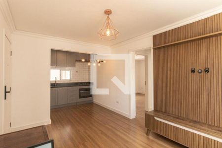 Sala de apartamento para alugar com 2 quartos, 56m² em Água Verde, Curitiba