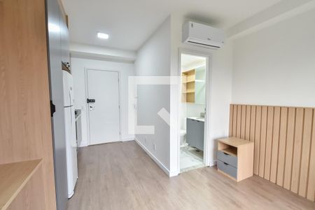 Sala de kitnet/studio para alugar com 1 quarto, 24m² em Jardim Aurelia, São Paulo