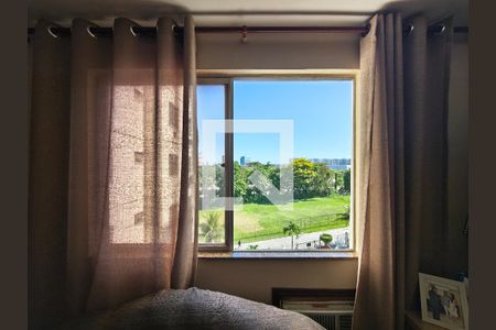 Janela - Sala de apartamento à venda com 2 quartos, 45m² em Jacarepaguá, Rio de Janeiro