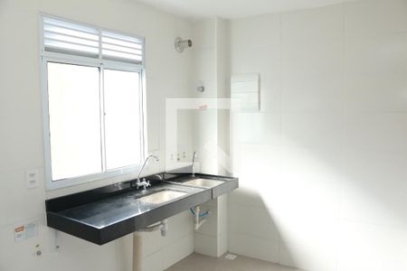 Cozinha de apartamento para alugar com 2 quartos, 48m² em Jardim Alvorada, Nova Iguaçu