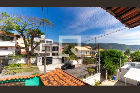 Casa à venda com 1 quarto, 80m² em Piratininga, Niterói