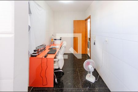 Escritório de apartamento à venda com 3 quartos, 130m² em Alto Caiçaras, Belo Horizonte