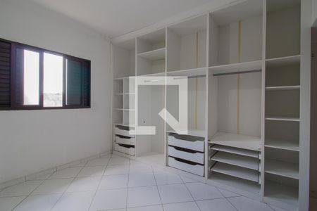 Closet de casa para alugar com 2 quartos, 100m² em Jardim Guapituba, Mauá