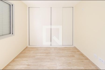 Quarto de apartamento para alugar com 2 quartos, 65m² em Salgado Filho, Belo Horizonte