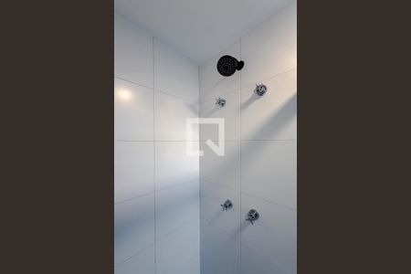 Banheiro de kitnet/studio para alugar com 1 quarto, 24m² em Jardim Aurelia, São Paulo