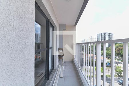 Varanda de kitnet/studio à venda com 1 quarto, 27m² em Santo Amaro, São Paulo