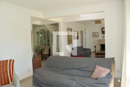 Casa de Condomínio para alugar com 4 quartos, 300m² em Chácara do Remanso Gl Um, Cotia