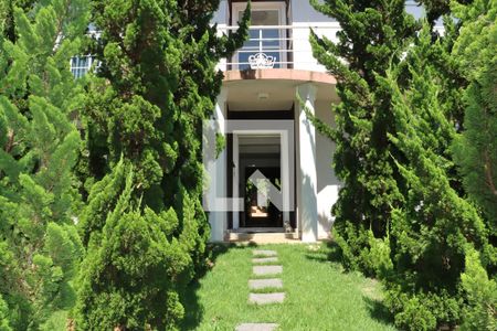 Casa de Condomínio para alugar com 4 quartos, 300m² em Chácara do Remanso Gl Um, Cotia