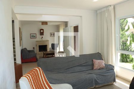 Casa de Condomínio para alugar com 4 quartos, 300m² em Chácara do Remanso Gl Um, Cotia