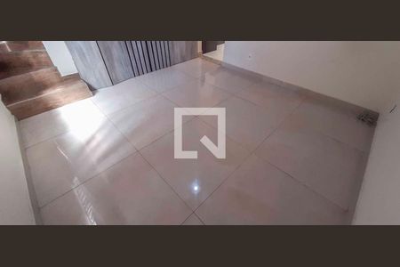 Casa de Condomínio para alugar com 2 quartos, 50m² em Vila Yara, Osasco