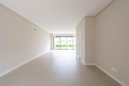 Casa à venda com 3 quartos, 174m² em Estância Velha, Canoas